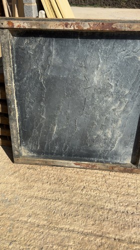 600 rivern slab moulds - 600,