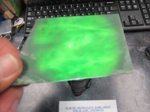 Translucent nephrite polar - nephrite,