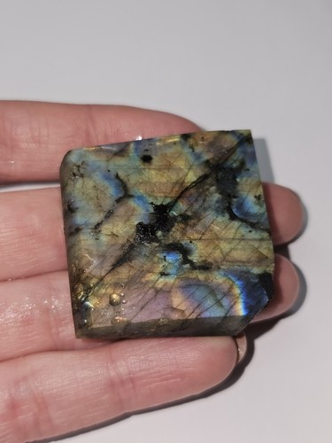 Canadian aaa grade labradorite - aaa,