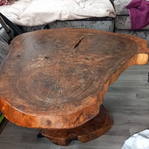 Solid wood live - edge, coffee
