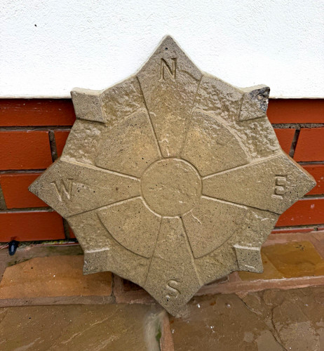 Grey compass rose - grey,