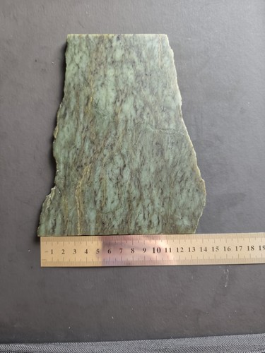 Jade live edge slab 333g - jade,